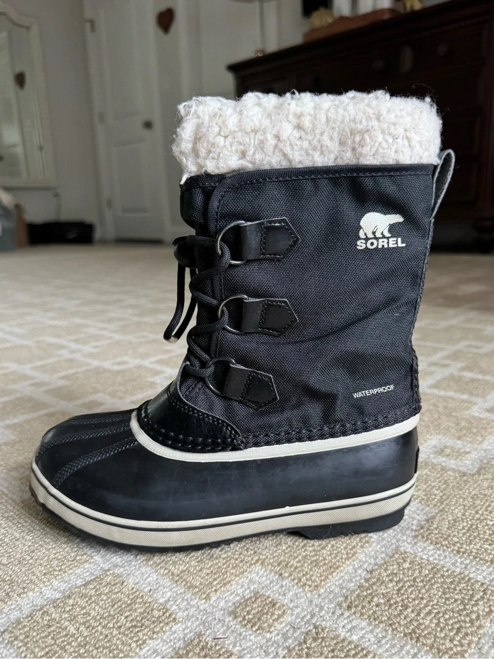 Sorel Yoot Pac Nylon Waterproof Snow Boots Black White Kids Size 3